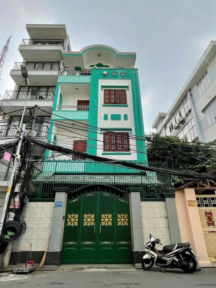 BÁN NHÀ TRUNG TÂM QUẬN 1 – NGANG 6.8M HIẾM !